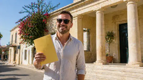 EU citizen at a government counter in Cyprus